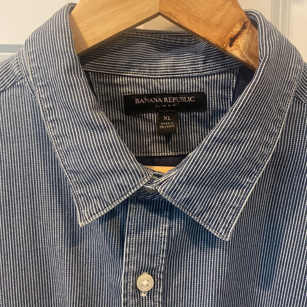 Banana Republic Men’s long sleeve button up, XL navy denim Durable fabric like N - Picture 5 of 16